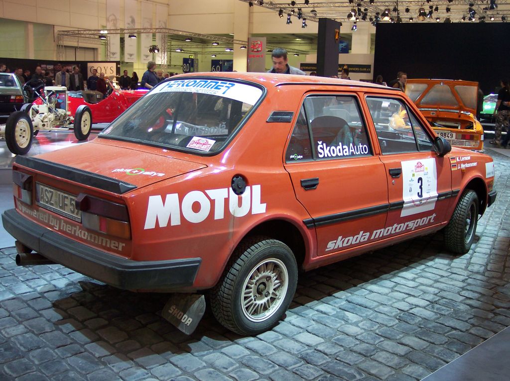 Škoda_105_L_(Techno_Classica_Essen_2007)